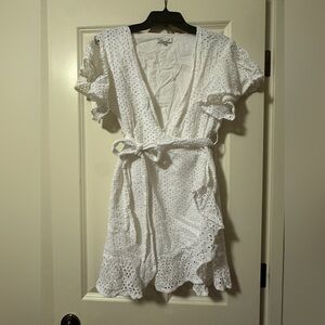 NWOT Sensemill Boutique Brand White Eyelet Flutter Sleeve Wrap Dress Medium